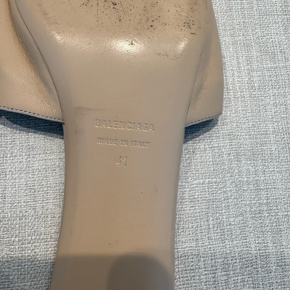 BalenciagaBb Logo Plaque Heeled Mules - Picture 7 of 8